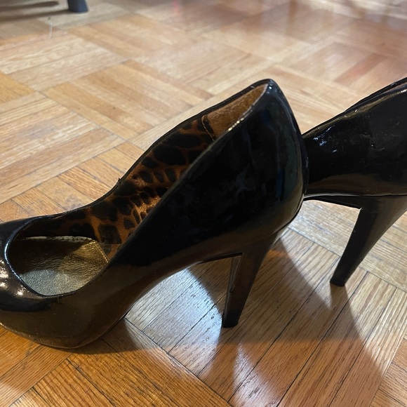 Black pump $20 - Picture 3 of 4